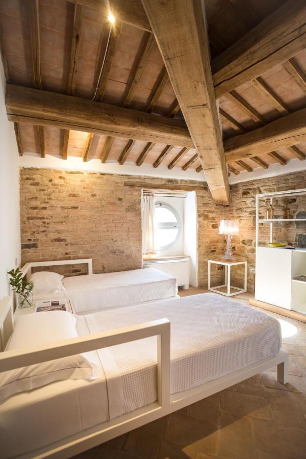 Castello Di Ramazzano - Tenute Aliani Perugia Bagian luar foto