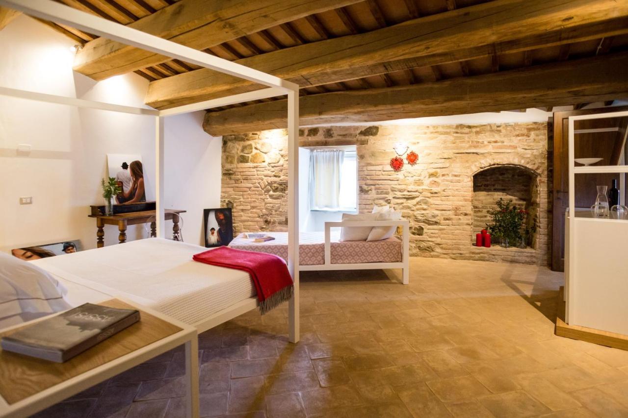 Castello Di Ramazzano - Tenute Aliani Perugia Bagian luar foto
