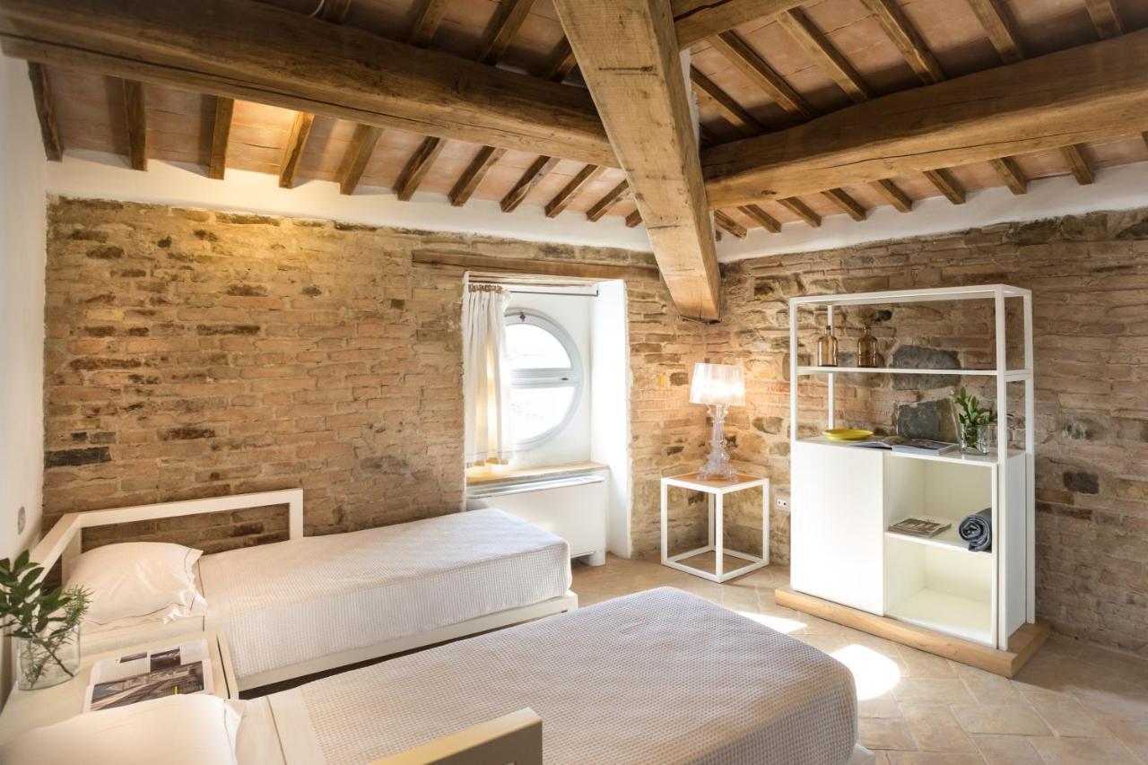 Castello Di Ramazzano - Tenute Aliani Perugia Bagian luar foto