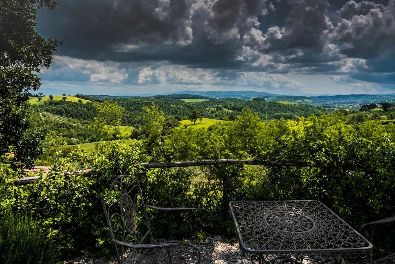 Castello Di Ramazzano - Tenute Aliani Perugia Bagian luar foto