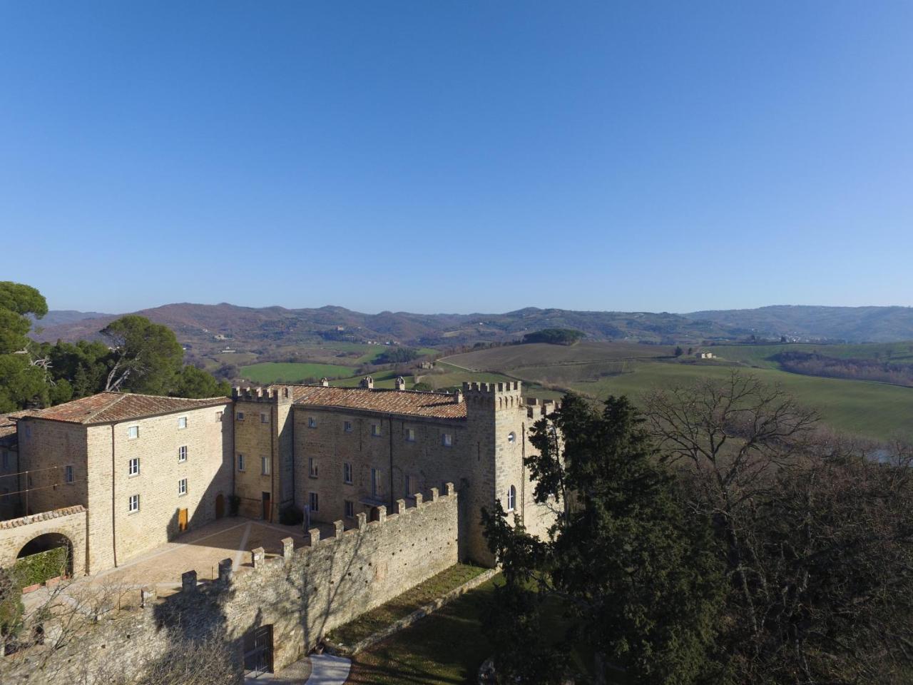 Castello Di Ramazzano - Tenute Aliani Perugia Bagian luar foto
