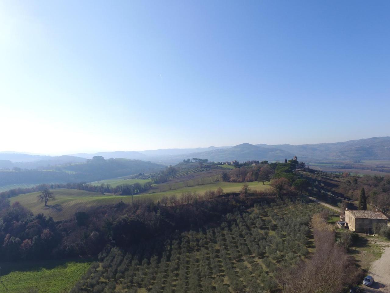 Castello Di Ramazzano - Tenute Aliani Perugia Bagian luar foto
