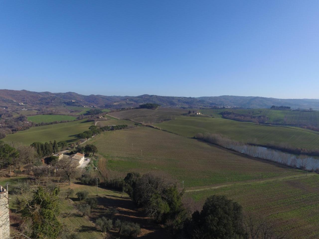 Castello Di Ramazzano - Tenute Aliani Perugia Bagian luar foto